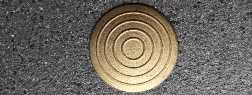 Bronzen markeringsnagel