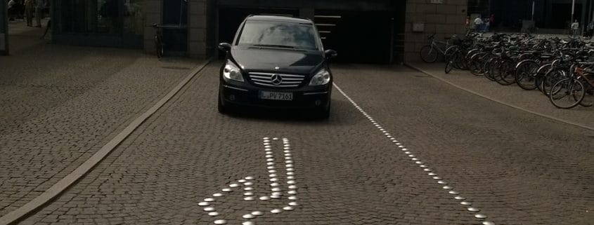 Pijl van markeringsnagels